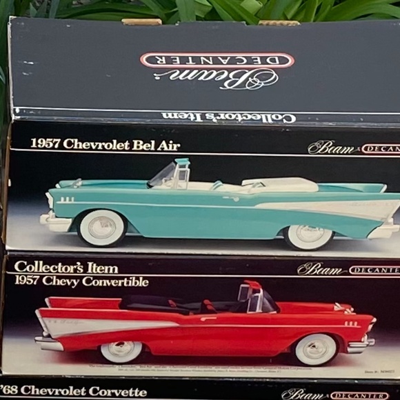 1957 Chevrolet Bel Air Convertible  BLUE Jim Beam  Porcelain Decantor - Picture 2 of 2